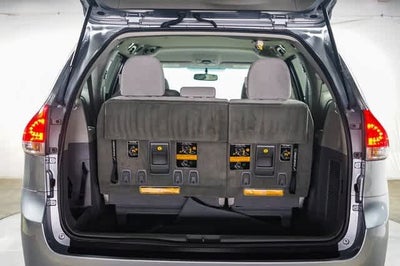 2012 Toyota Sienna LE