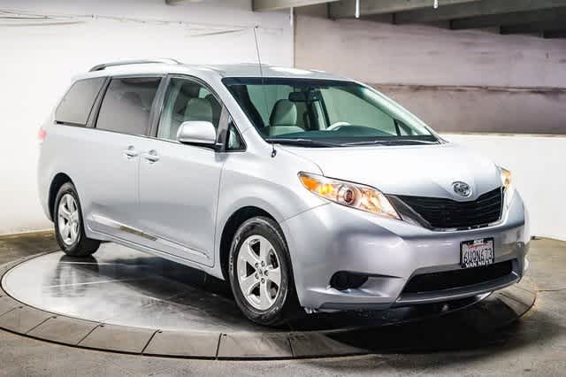 2012 Toyota Sienna LE