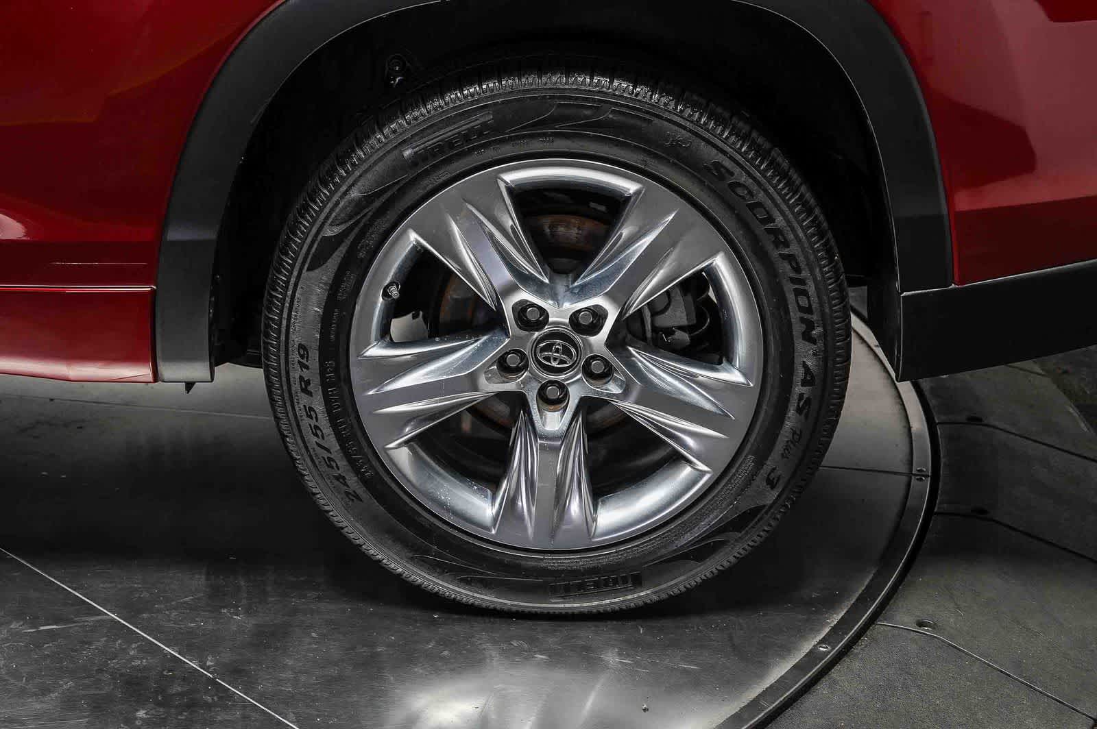 2018 Toyota Highlander SE