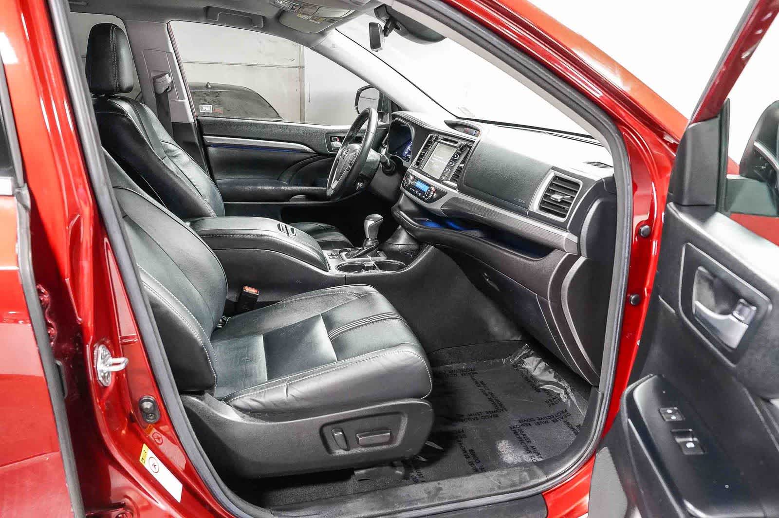 2018 Toyota Highlander SE