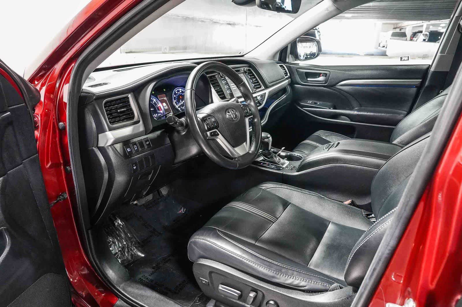 2018 Toyota Highlander SE