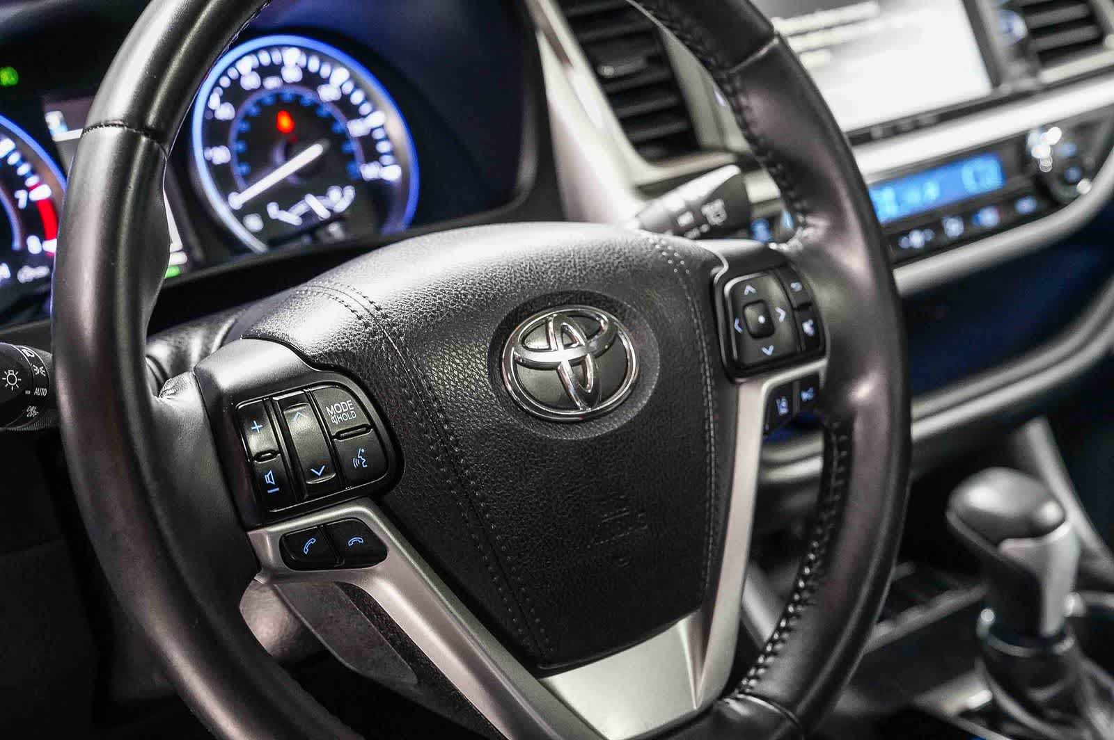 2018 Toyota Highlander SE