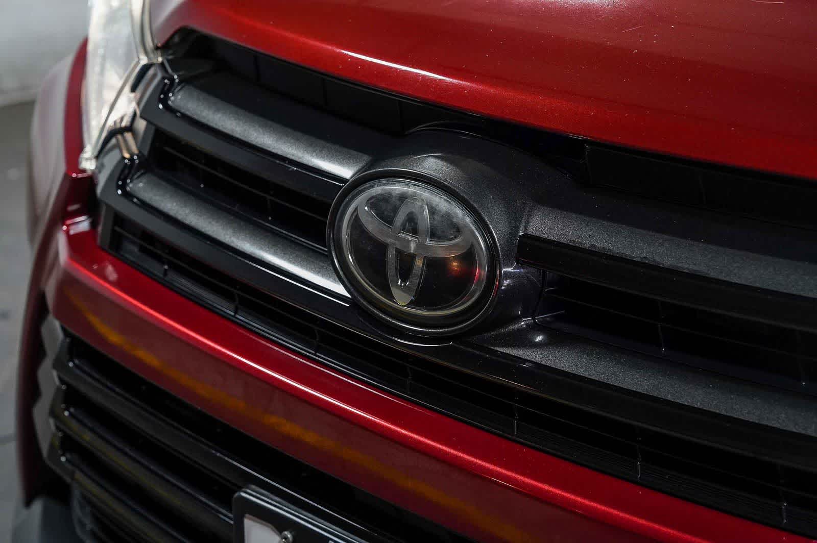 2018 Toyota Highlander SE