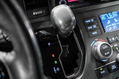 2020 Toyota Sienna SE