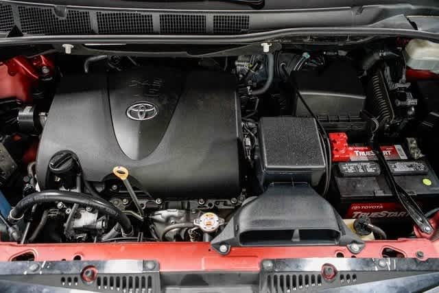 2020 Toyota Sienna SE