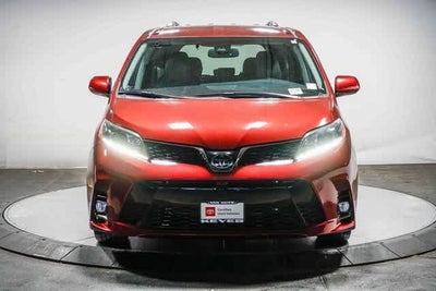 2020 Toyota Sienna SE