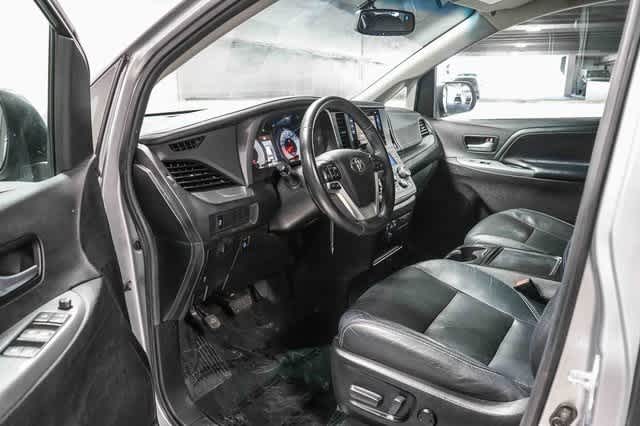 2017 Toyota Sienna SE