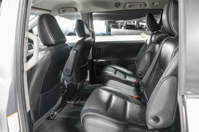 2017 Toyota Sienna SE