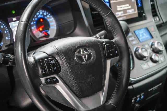 2017 Toyota Sienna SE