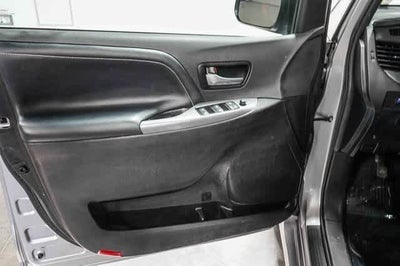2017 Toyota Sienna SE