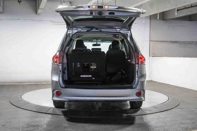 2017 Toyota Sienna SE