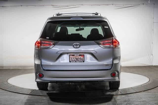 2017 Toyota Sienna SE