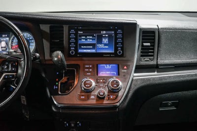 2018 Toyota Sienna SE