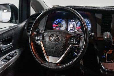 2018 Toyota Sienna SE