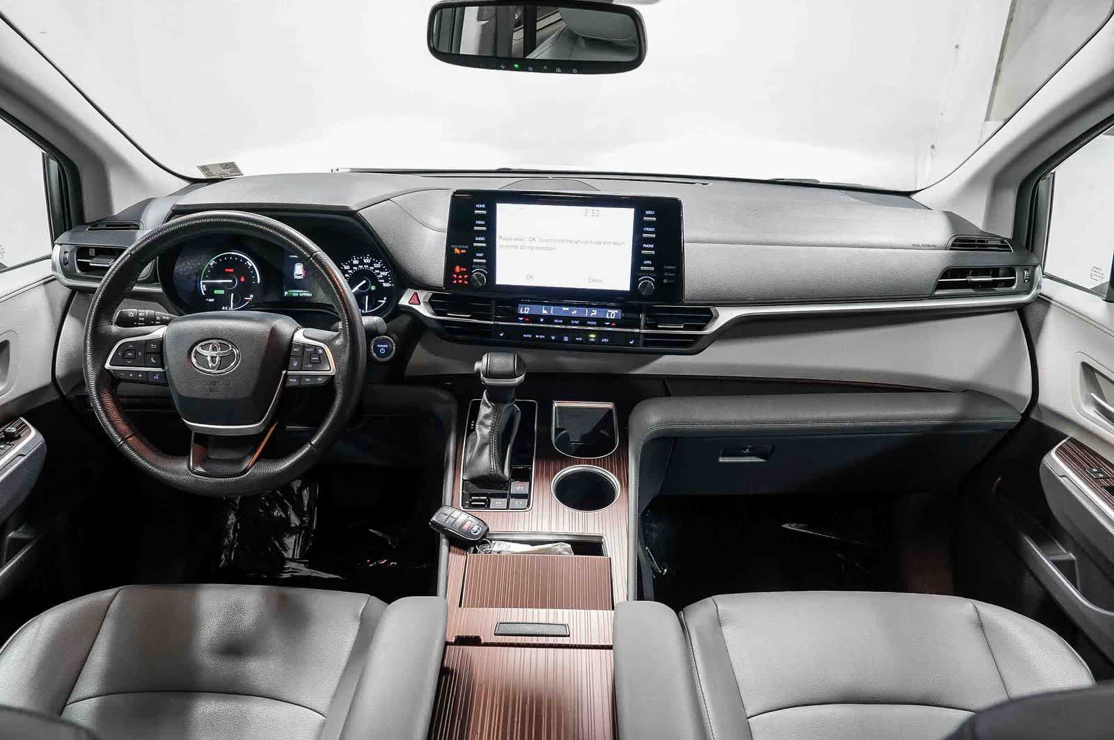 2024 Toyota Sienna XLE