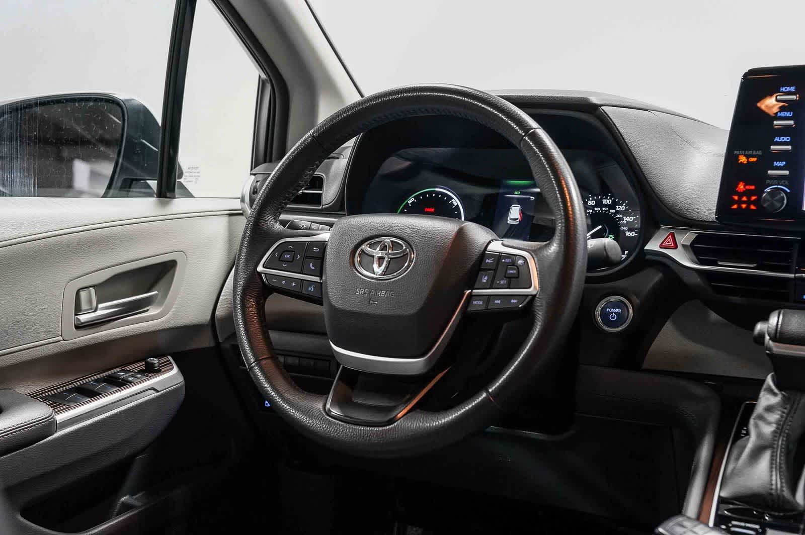 2024 Toyota Sienna XLE