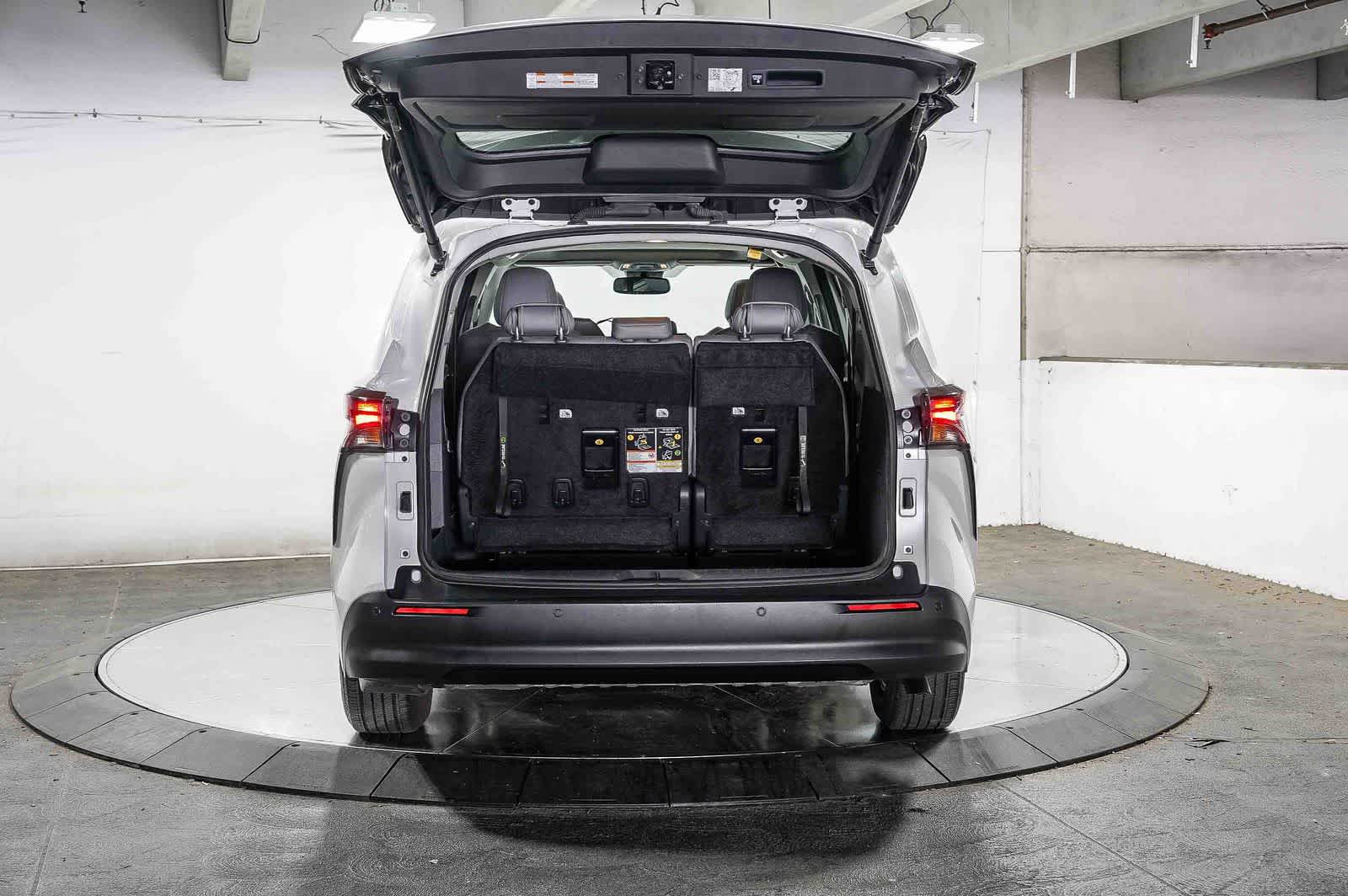 2024 Toyota Sienna XLE