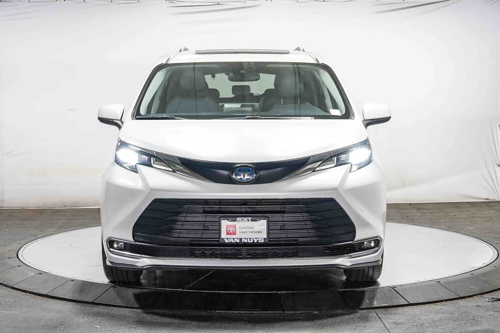 2024 Toyota Sienna XLE