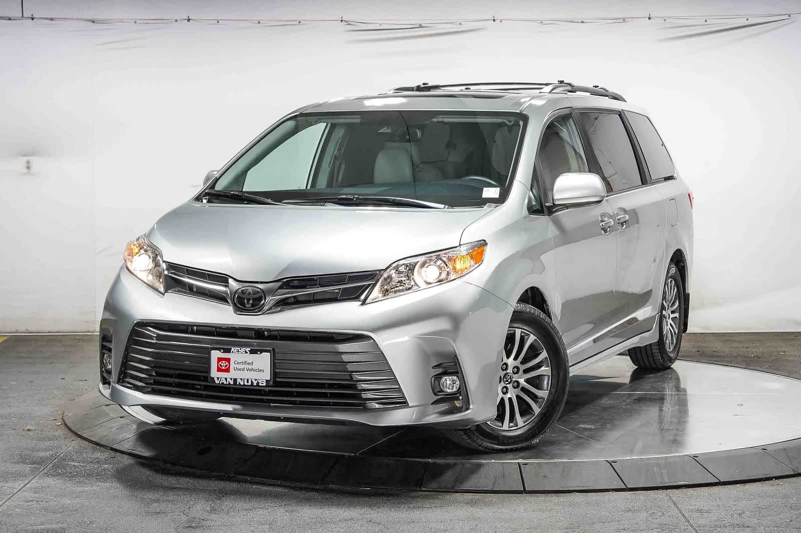 2020 Toyota Sienna XLE