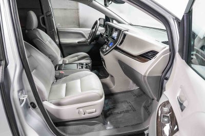 2020 Toyota Sienna XLE
