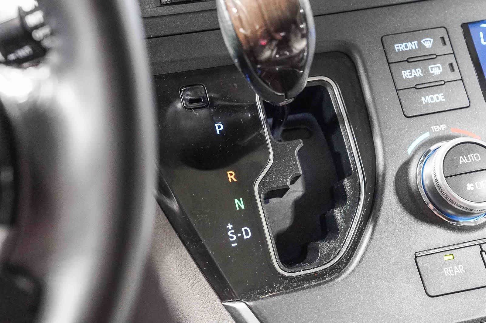 2020 Toyota Sienna XLE