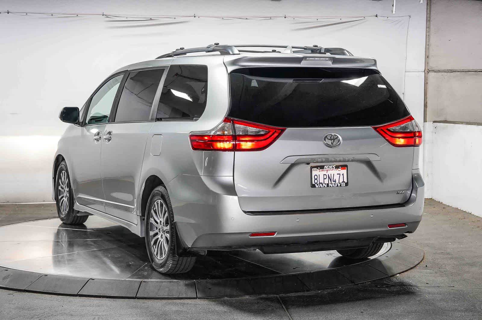 2020 Toyota Sienna XLE