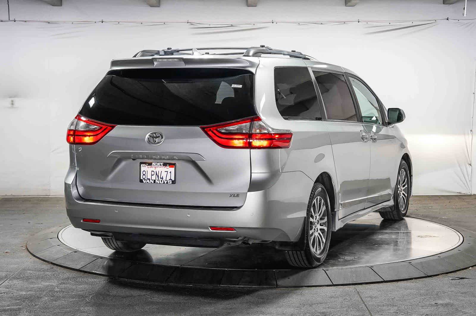 2020 Toyota Sienna XLE