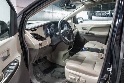 2019 Toyota Sienna XLE