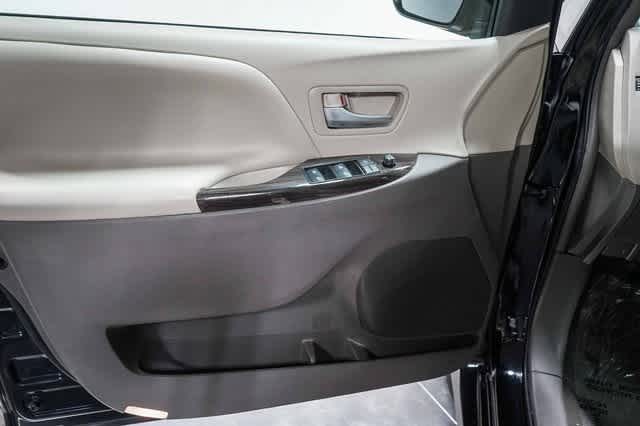 2019 Toyota Sienna XLE