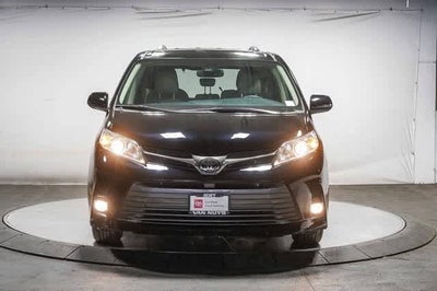 2019 Toyota Sienna XLE
