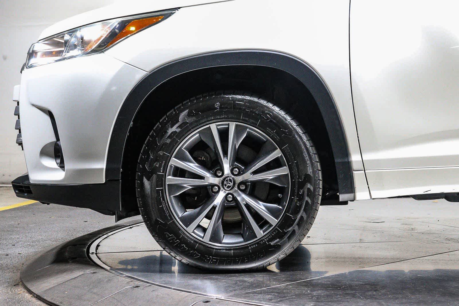 2017 Toyota Highlander LE