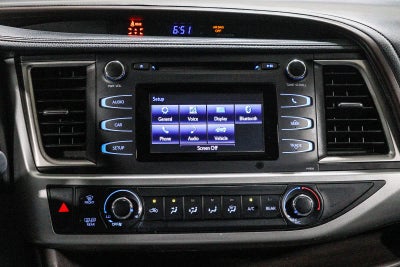 2017 Toyota Highlander LE