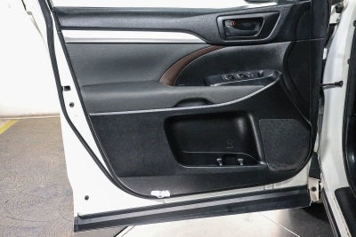 2017 Toyota Highlander LE