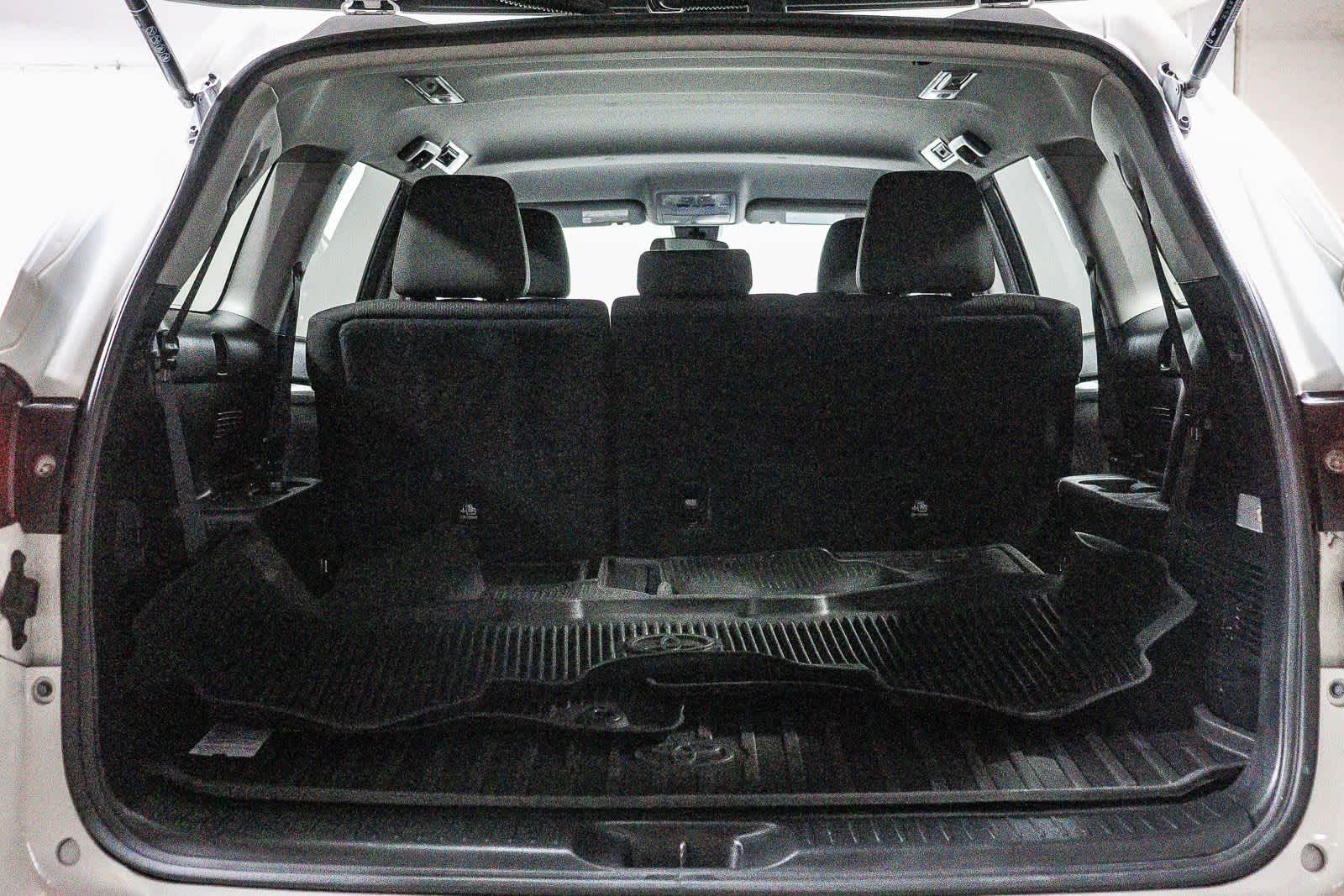 2017 Toyota Highlander LE