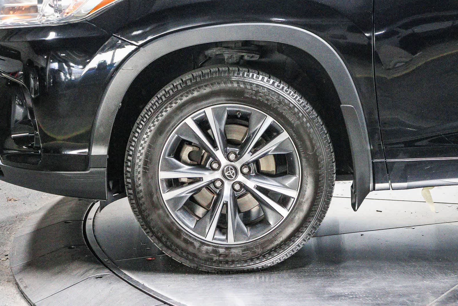 2018 Toyota Highlander LE