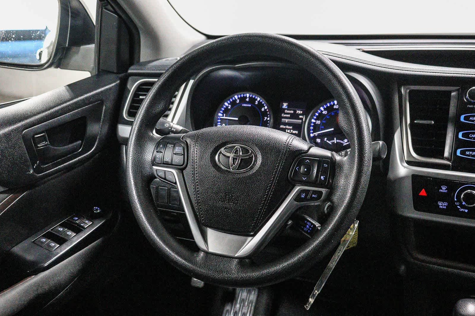 2018 Toyota Highlander LE