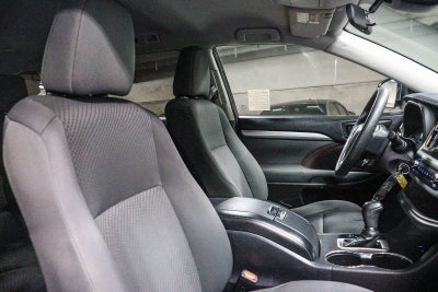 2018 Toyota Highlander LE