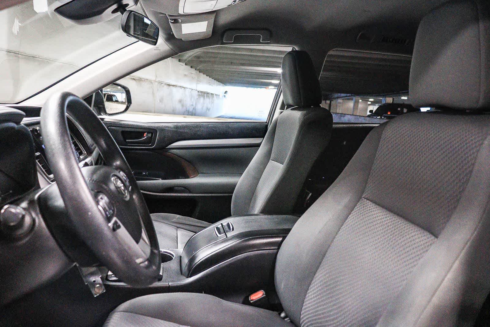 2018 Toyota Highlander LE