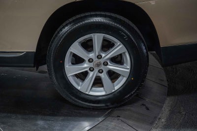 2013 Toyota Highlander SE