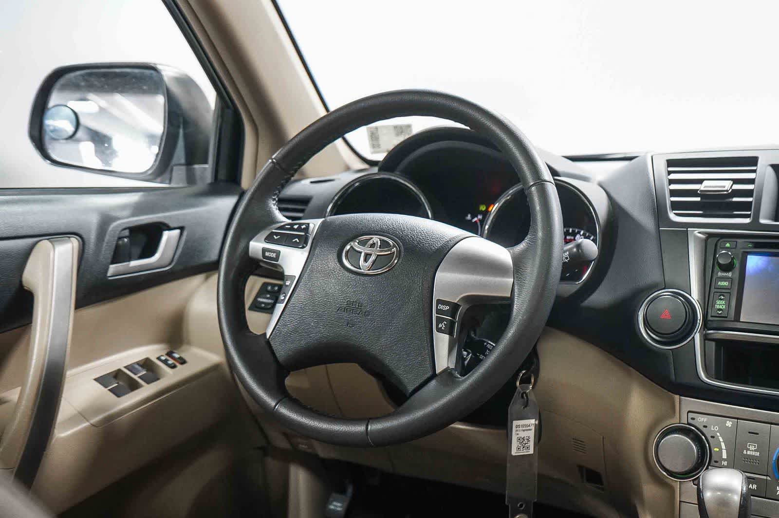 2013 Toyota Highlander SE