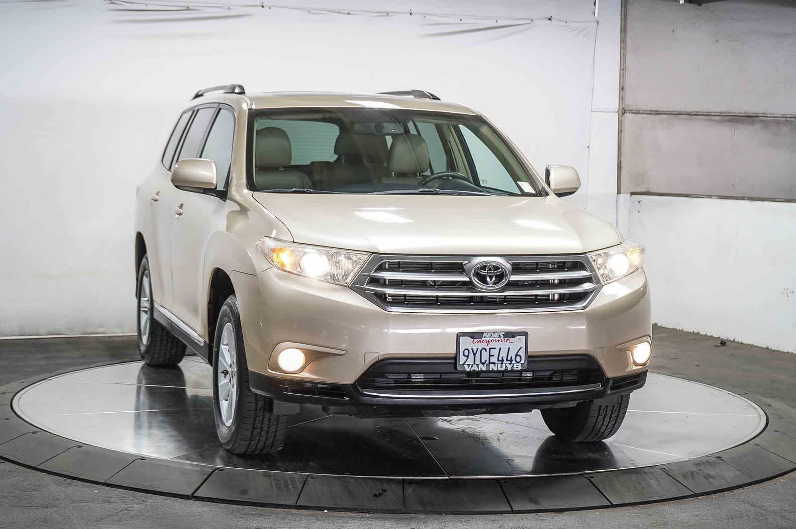 2013 Toyota Highlander SE