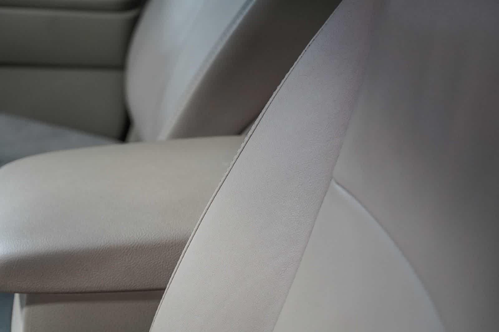 2013 Toyota Highlander SE