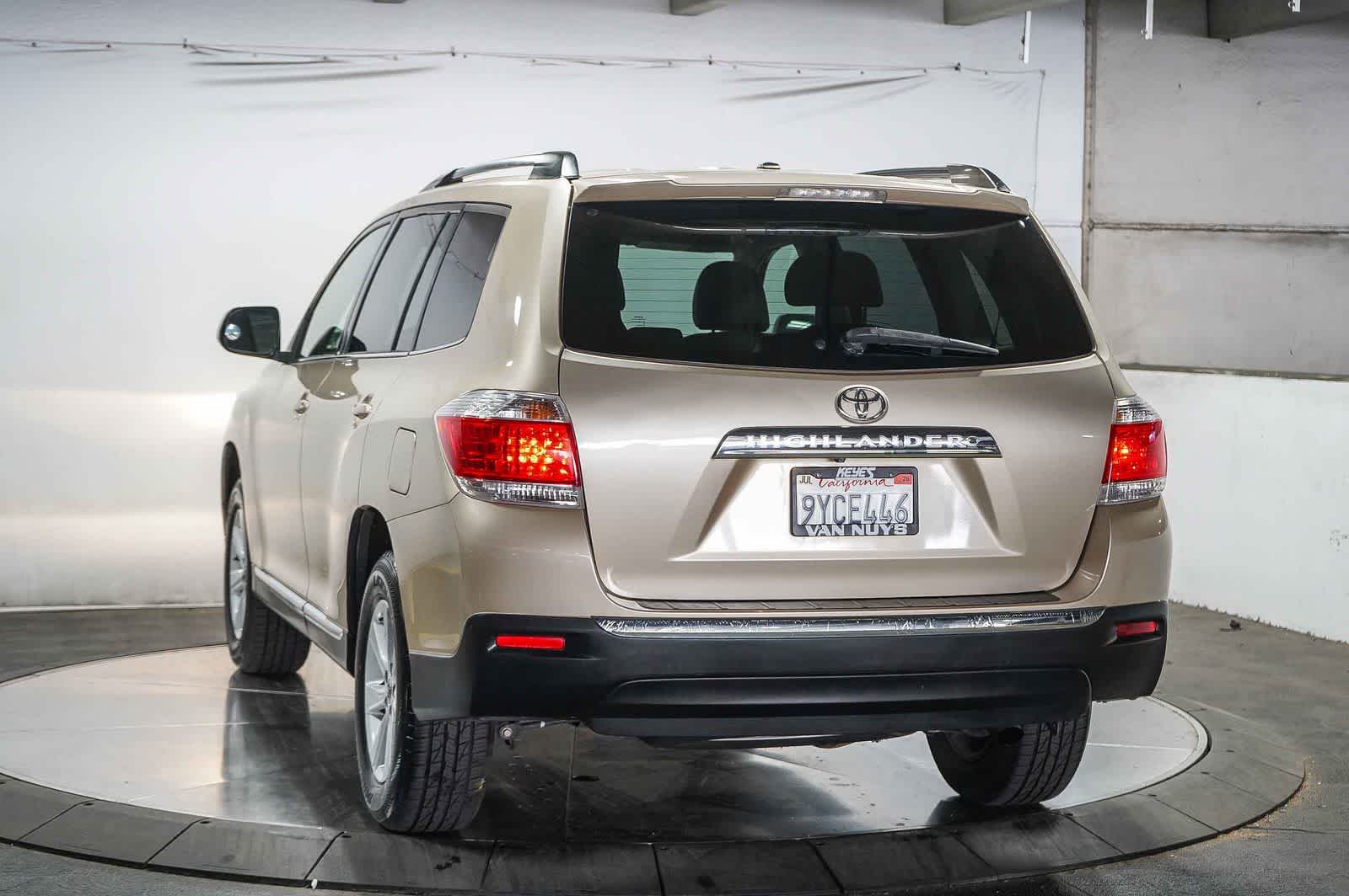 2013 Toyota Highlander SE