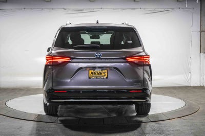 2022 Toyota Sienna Limited