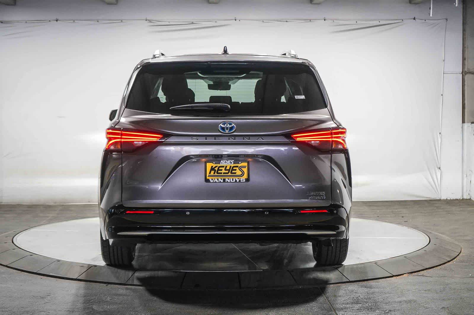 2022 Toyota Sienna Limited