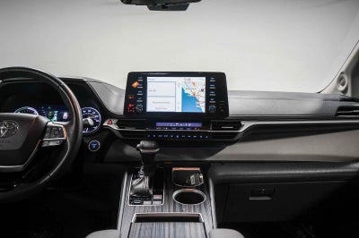 2022 Toyota Sienna Limited