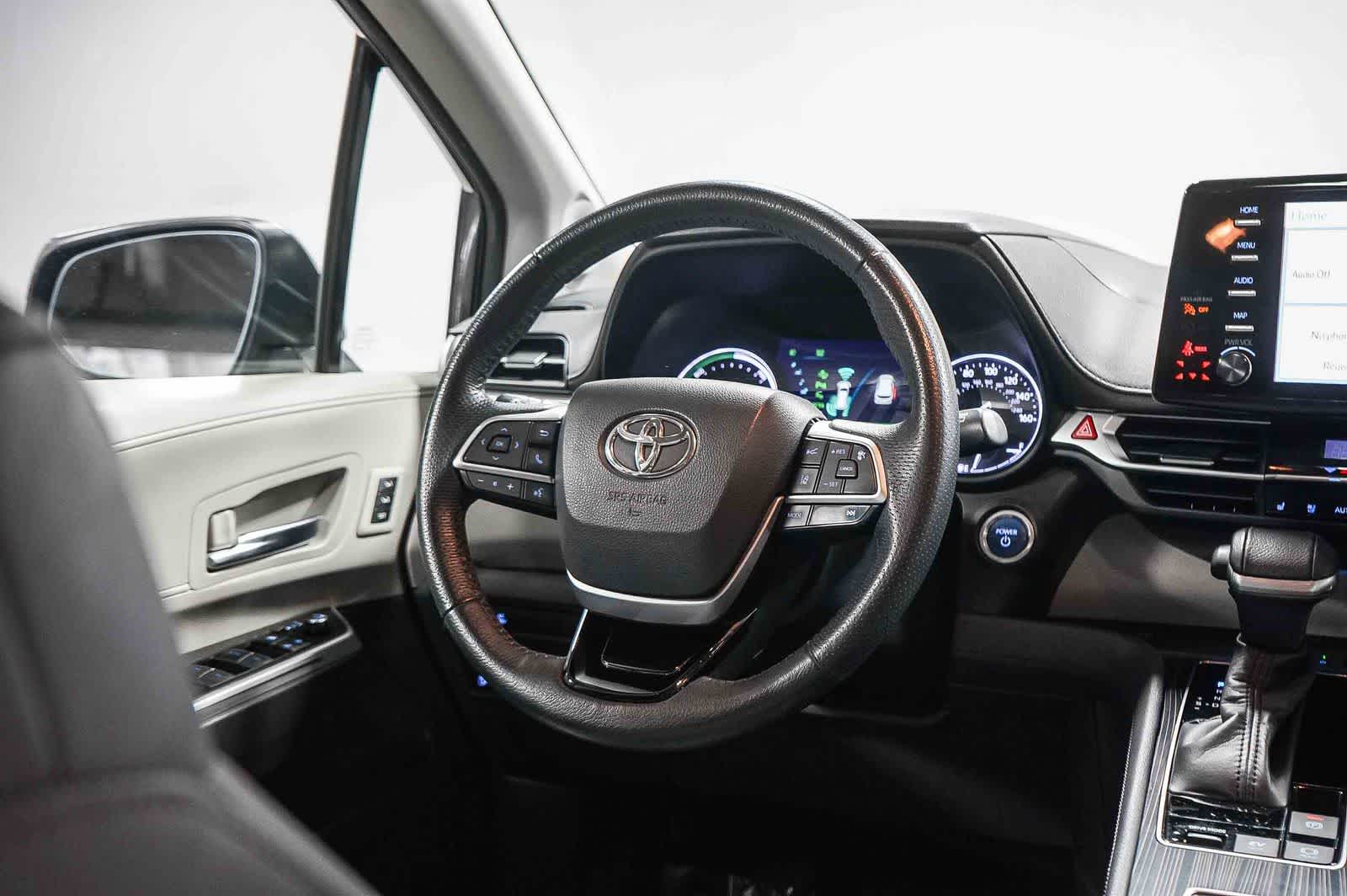 2022 Toyota Sienna Limited