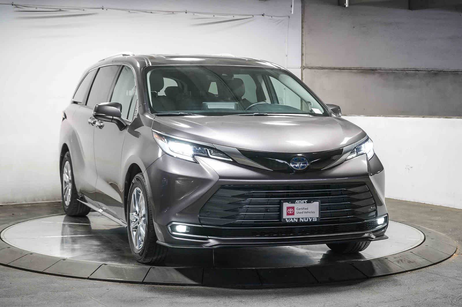 2022 Toyota Sienna Limited