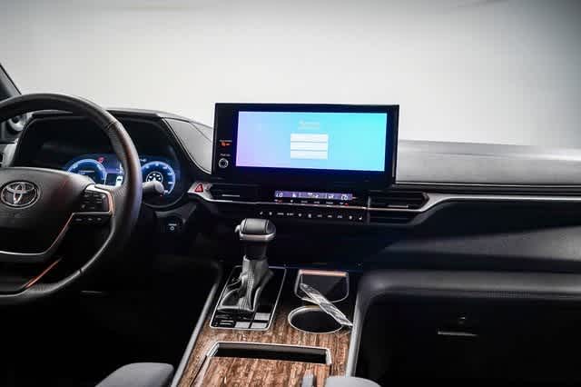 2025 Toyota Sienna Limited