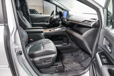 2025 Toyota Sienna Limited